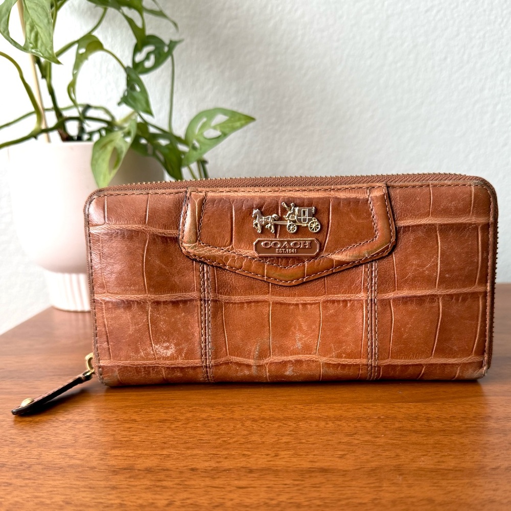 Coach Continental Zip-Around Clutch Wallet Brown Crocodile Embossed Leather Tan